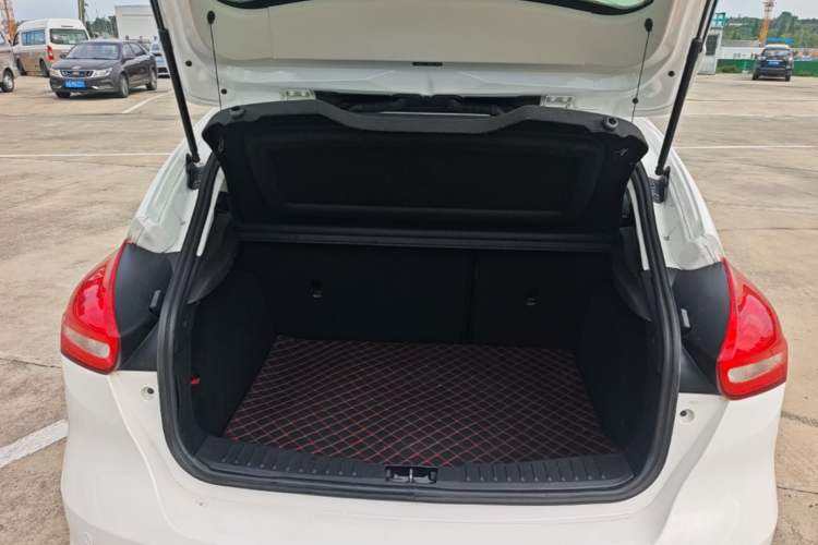 Used Ford Focus 2017 1.5T CTCC White and Black Limited Edition Trunk