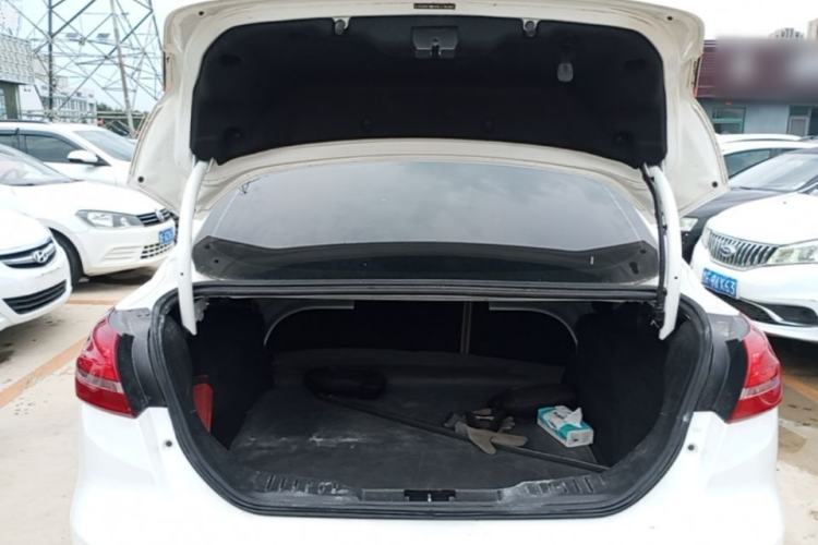 Used Ford Focus 2017 Sedan 1.6L Manual Comfort Plus SmartDrive Edition Trunk