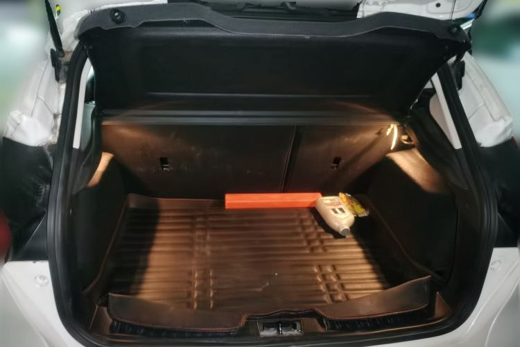 Used Ford Focus 2017 Hatchback 1.6L Automatic Fashion Edition Smart Drive Version Trunk