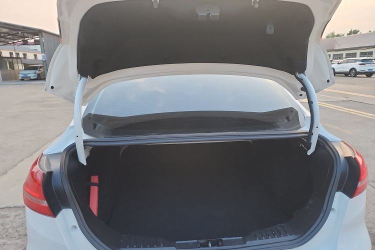 Used Ford Focus 2017 Sedan EcoBoost 125 Automatic Supreme Style SmartDrive Edition Trunk
