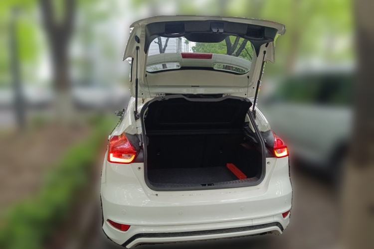 Used Ford Focus 2017 Hatchback EcoBoost 180 Automatic Sport Model Trunk