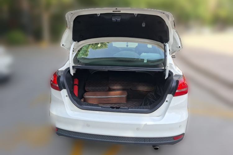 Used Ford Focus 2017 Sedan EcoBoost 180 Automatic Elite Model Trunk