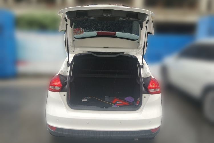 Used Ford Focus 2017 Hatchback 1.6L Automatic Comfort Plus SmartDrive Edition Trunk