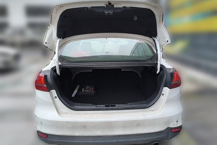 Used Ford Focus 2017 Sedan EcoBoost 180 Automatic Elite Model Trunk