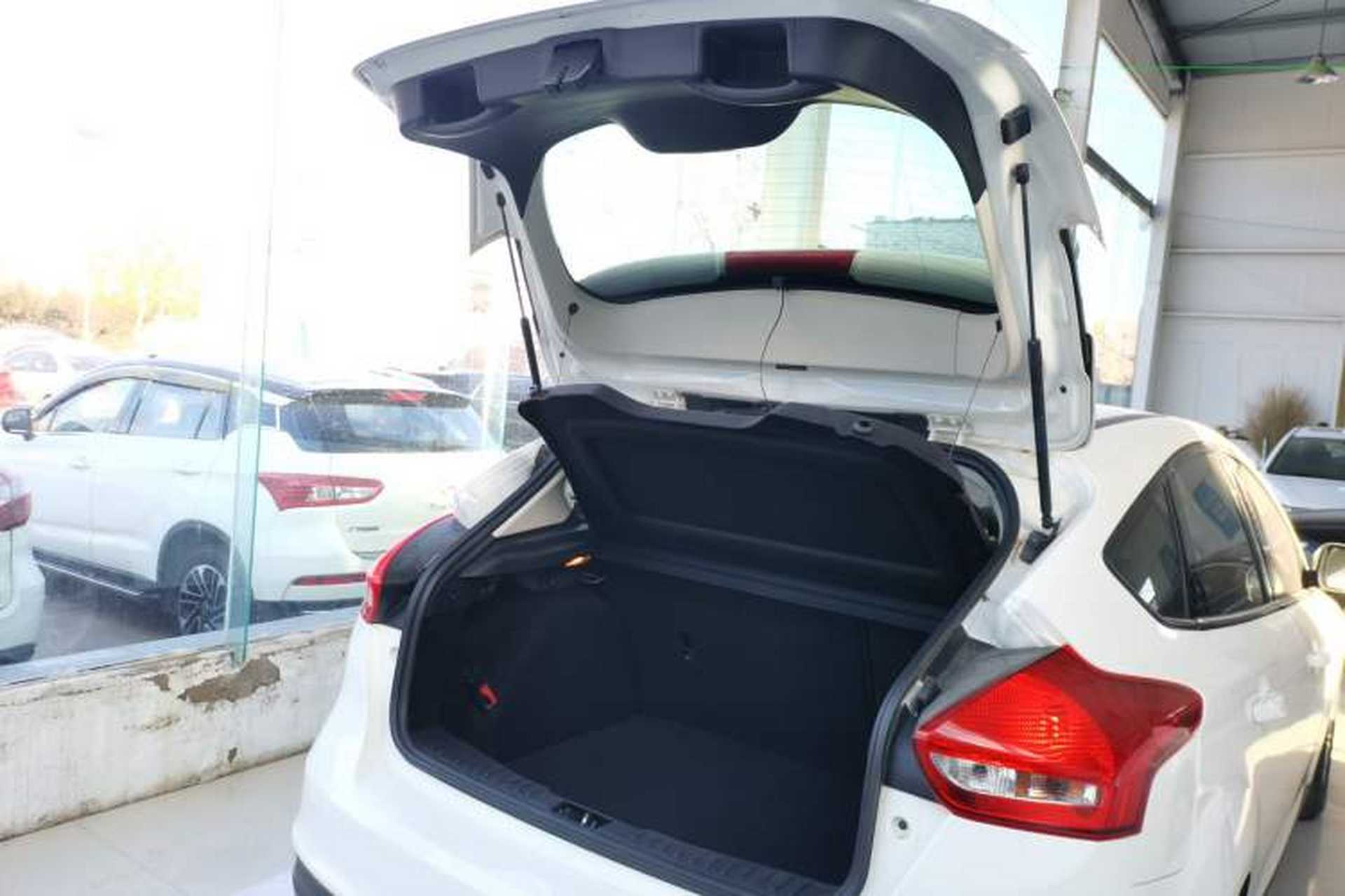 Used Ford Focus 2017 Hatchback 1.6L Automatic Comfort Plus SmartDrive Edition Trunk