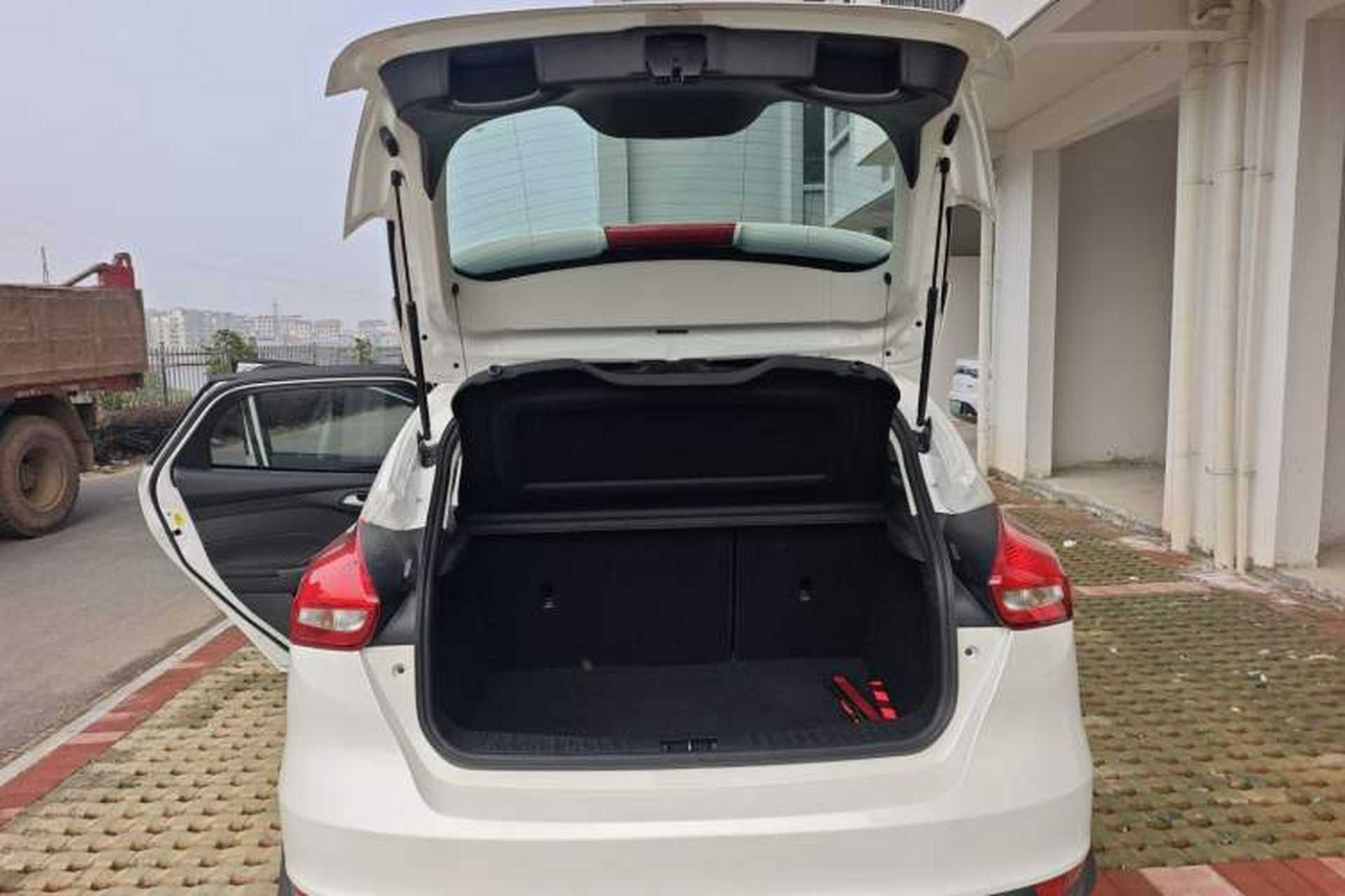 Used Ford Focus 2017 Hatchback 1.6L Automatic Comfort Plus SmartDrive Edition Trunk
