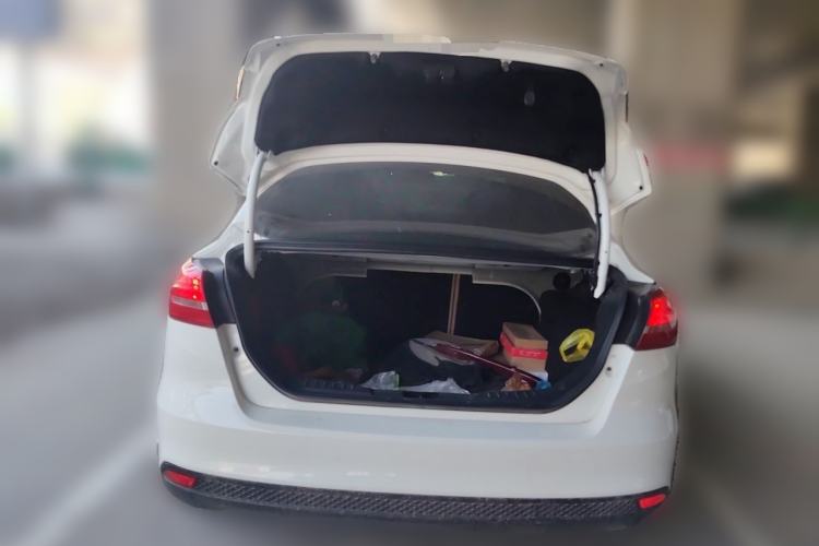 Used Ford Focus 2017 Sedan 1.6L Manual Comfort Plus SmartDrive Edition Trunk
