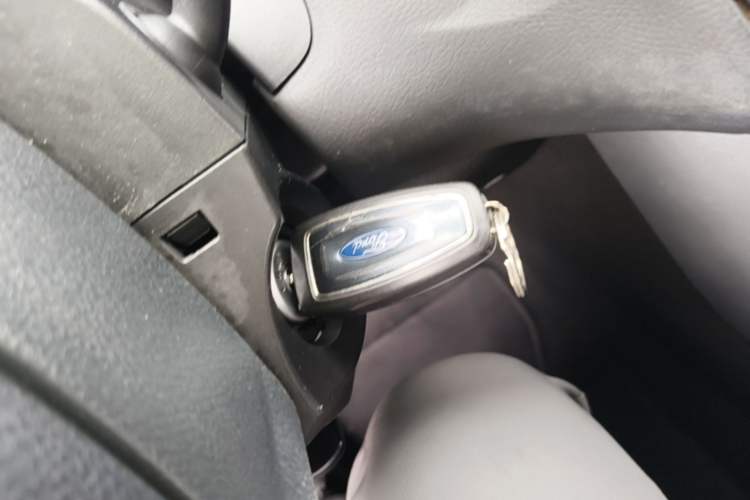 Used Ford Focus 2017 Hatchback 1.6L Automatic Comfort Plus SmartDrive Edition Vehicle Key
