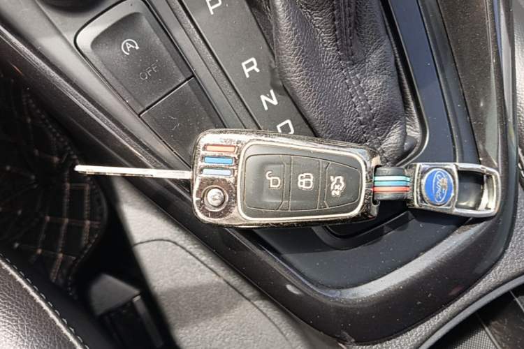 Used Ford Focus 2017 Hatchback EcoBoost 180 Automatic Elite Model Vehicle Key