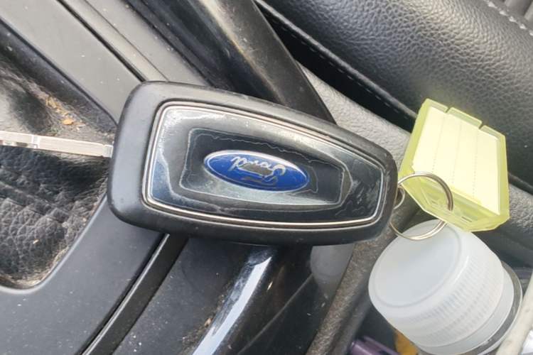Used Ford Focus 2017 Hatchback 1.6L Automatic Fashion Edition Smart Drive Version Vehicle Key