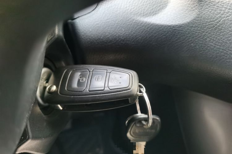 Used Ford Focus 2017 Hatchback 1.6L Automatic Comfort Plus SmartDrive Edition Vehicle Key