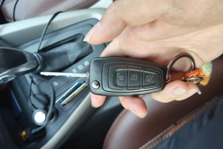 Used Ford Focus 2017 Sedan 1.6L Automatic Comfort Plus SmartDrive Edition Vehicle Key