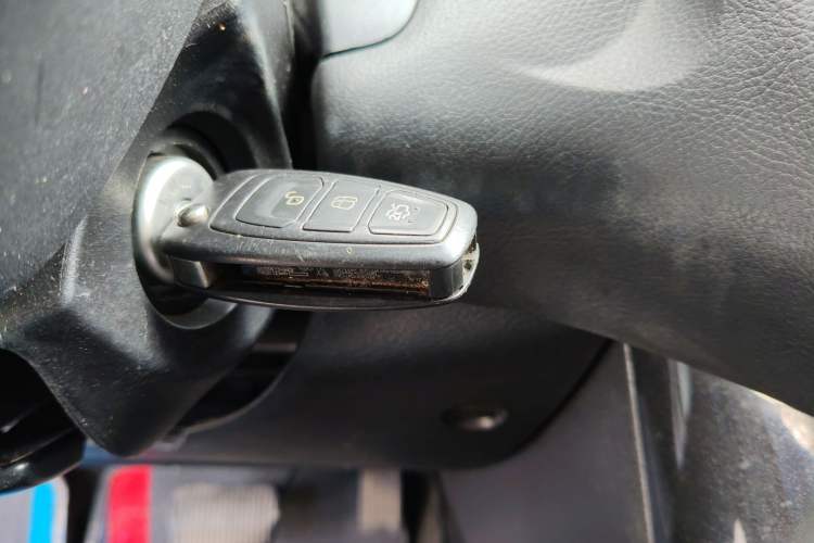 Used Ford Focus 2017 Hatchback 1.6L Automatic Fashion Edition Smart Drive Version Vehicle Key