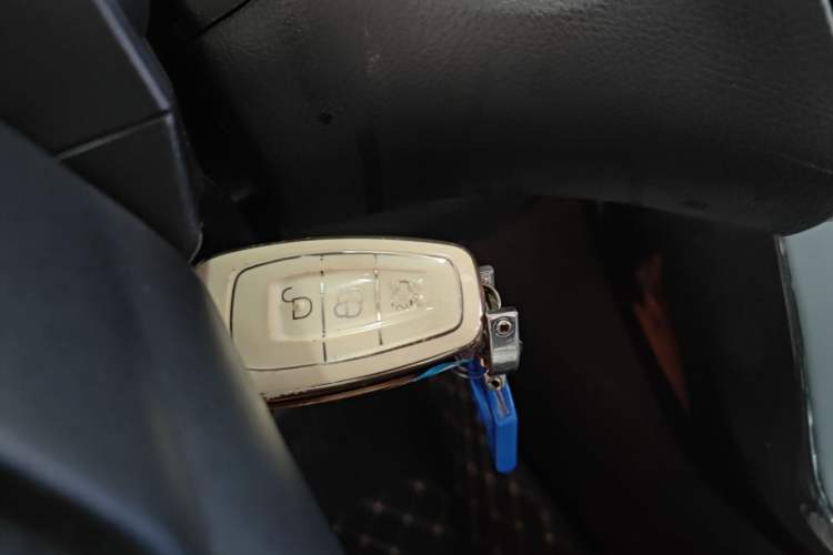 Used Ford Focus 2017 Sedan 1.6L Automatic Fashion Edition Smart Drive Version Vehicle Key