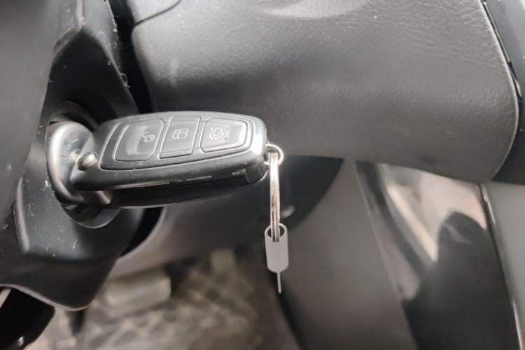 Used Ford Focus 2017 Sedan EcoBoost 180 Automatic Elite Model Vehicle Key