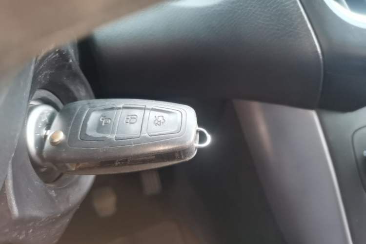 Used Ford Focus 2017 Hatchback 1.6L Manual Comfort Plus SmartDrive Edition Vehicle Key