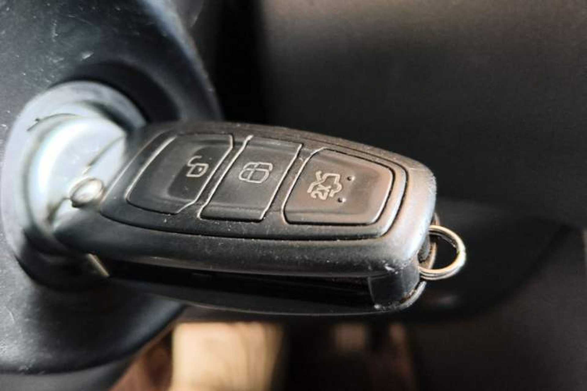 Used Ford Focus 2017 Hatchback 1.6L Automatic Comfort Plus SmartDrive Edition Vehicle Key