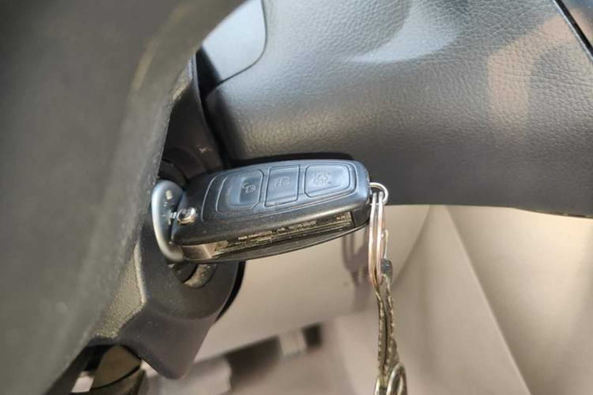 Used Ford Focus 2017 Sedan 1.6L Automatic Comfort Plus SmartDrive Edition Vehicle Key