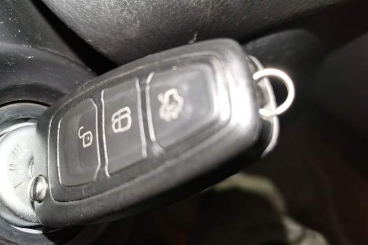 Used Ford Focus 2017 Hatchback 1.6L Automatic Fashion Edition Smart Drive Version Vehicle Key