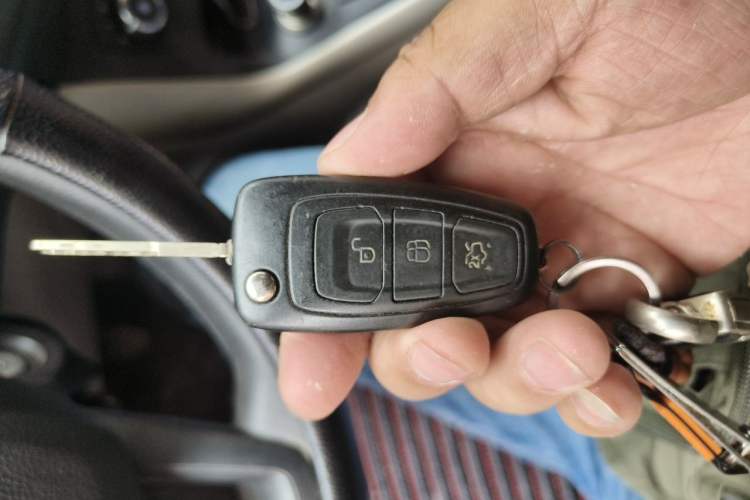 Used Ford Focus 2017 Sedan 1.6L Manual Comfort Plus SmartDrive Edition Vehicle Key