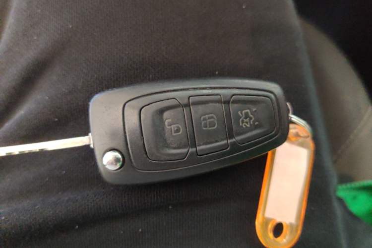 Used Ford Focus 2017 Hatchback 1.6L Automatic Comfort Plus SmartDrive Edition Vehicle Key