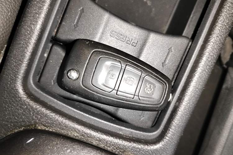 Used Ford Focus 2017 Sedan EcoBoost 125 Automatic Supreme Style SmartDrive Edition Vehicle Key