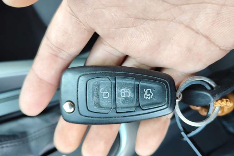 Used Ford Focus 2017 Hatchback 1.6L Automatic Comfort Plus SmartDrive Edition Vehicle Key