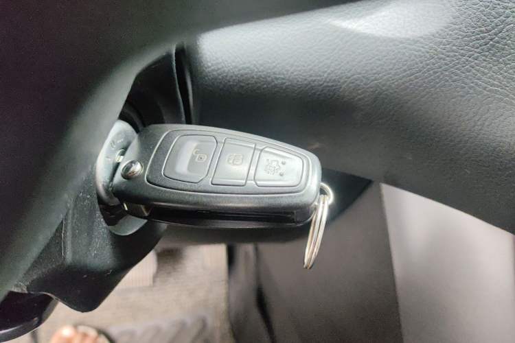Used Ford Focus 2017 Hatchback 1.6L Automatic Comfort Plus SmartDrive Edition Vehicle Key