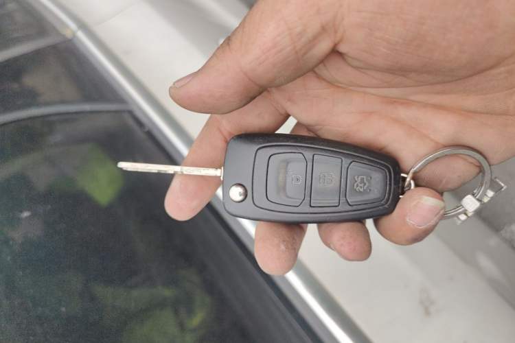 Used Ford Focus 2017 Hatchback EcoBoost 180 Automatic Elite Model Vehicle Key