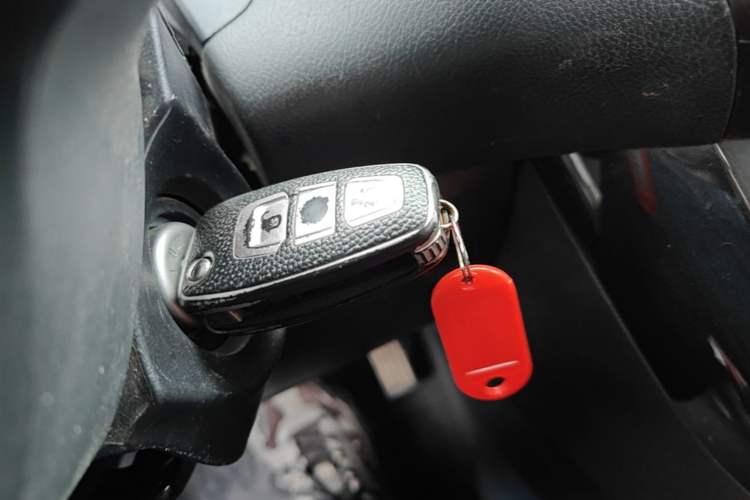 Used Ford Focus 2017 Hatchback 1.6L Automatic Fashion Edition Smart Drive Version Vehicle Key