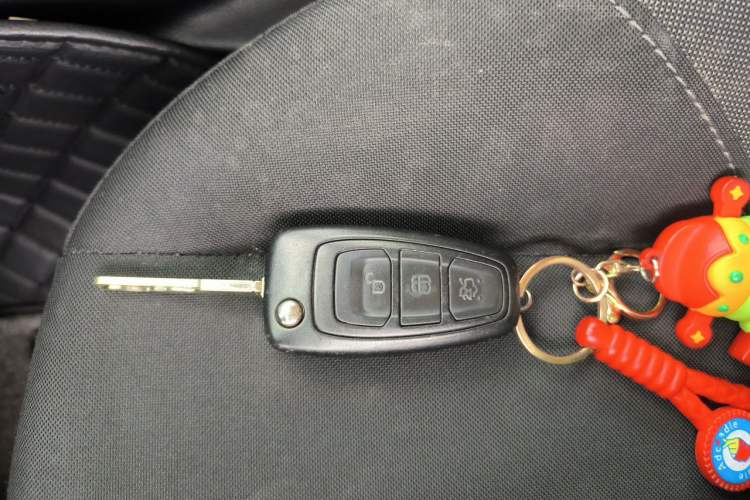 Used Ford Focus 2017 Hatchback 1.6L Automatic Comfort Plus SmartDrive Edition Vehicle Key