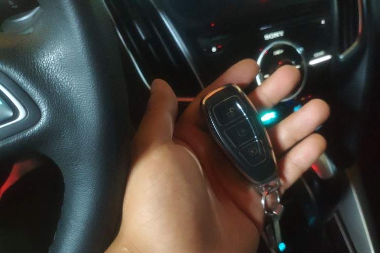 Used Ford Focus 2017 Sedan EcoBoost 180 Automatic Flagship Model Vehicle Key