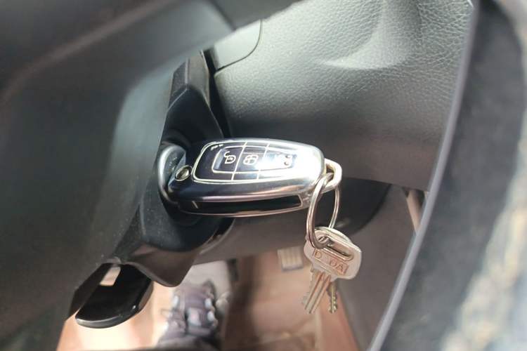 Used Ford Focus 2017 Hatchback 1.6L Automatic Fashion Edition Smart Drive Version Vehicle Key