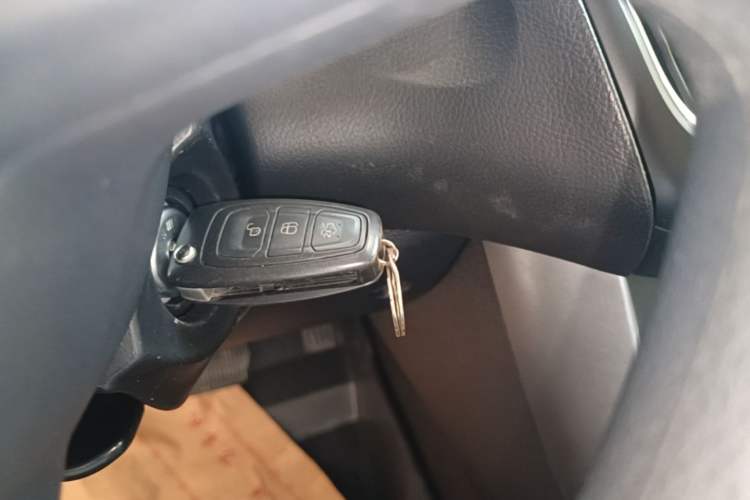 Used Ford Focus 2017 Hatchback 1.6L Automatic Comfort Plus SmartDrive Edition Vehicle Key