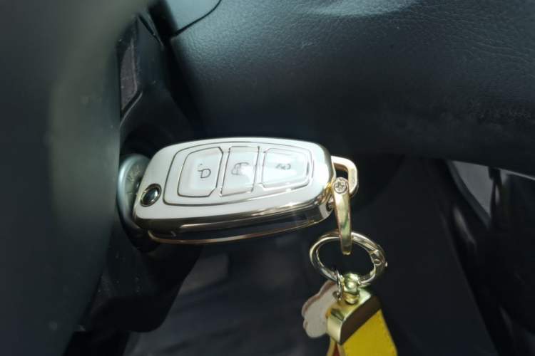 Used Ford Focus 2017 Hatchback 1.6L Automatic Fashion Edition Smart Drive Version Vehicle Key