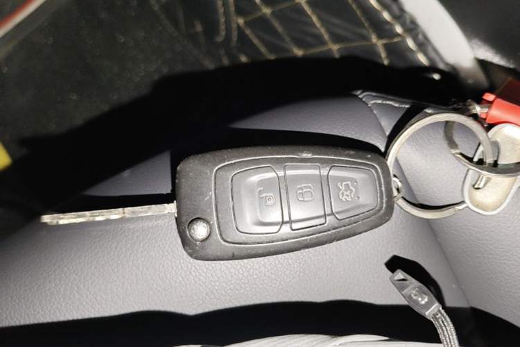 Used Ford Focus 2017 Hatchback 1.6L Automatic Comfort Plus SmartDrive Edition Vehicle Key