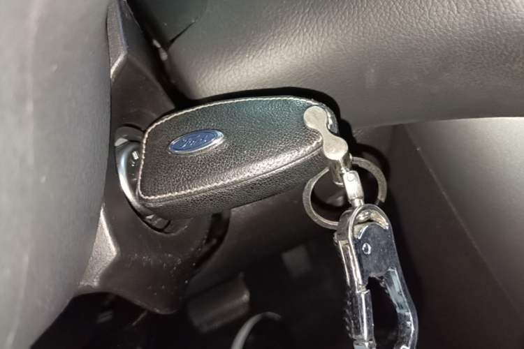Used Ford Focus 2017 Hatchback 1.6L Automatic Comfort Plus SmartDrive Edition Vehicle Key