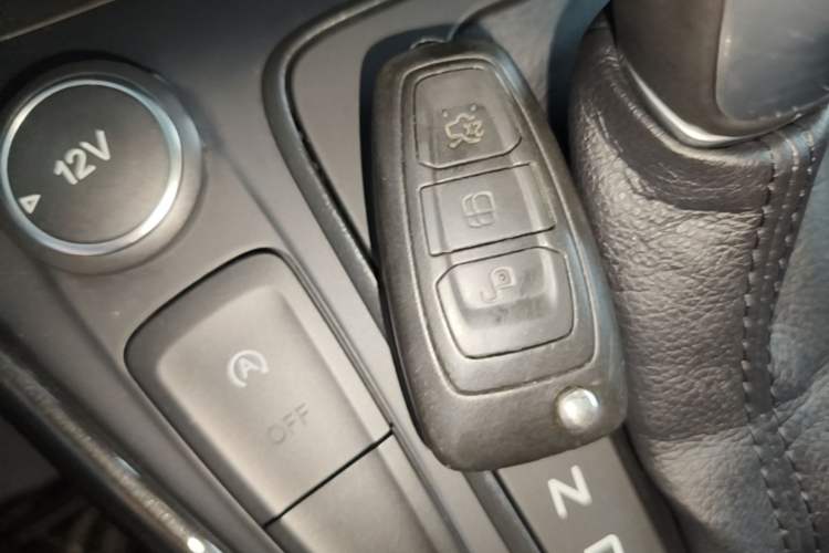 Used Ford Focus 2017 Sedan EcoBoost 180 Automatic Elite Model Vehicle Key