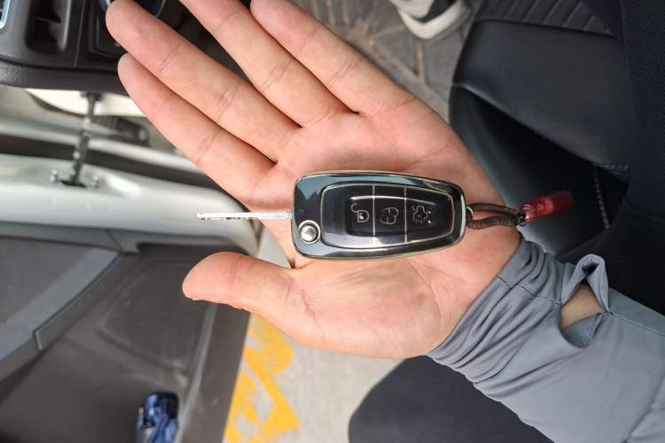 Used Ford Focus 2017 Sedan EcoBoost 180 Automatic Elite Model Vehicle Key