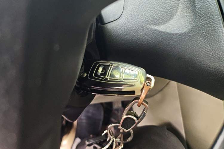 Used Ford Focus 2017 Sedan 1.6L Manual Comfort Plus SmartDrive Edition Vehicle Key