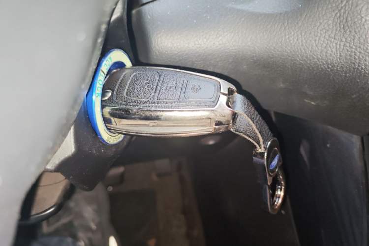 Used Ford Focus 2017 Sedan EcoBoost 125 Automatic Supreme Style SmartDrive Edition Vehicle Key
