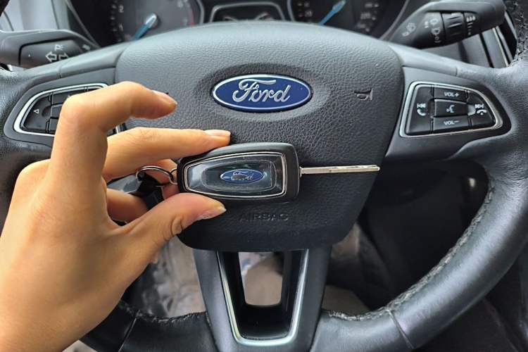 Used Ford Focus 2017 Sedan EcoBoost 180 Automatic Elite Model Vehicle Key