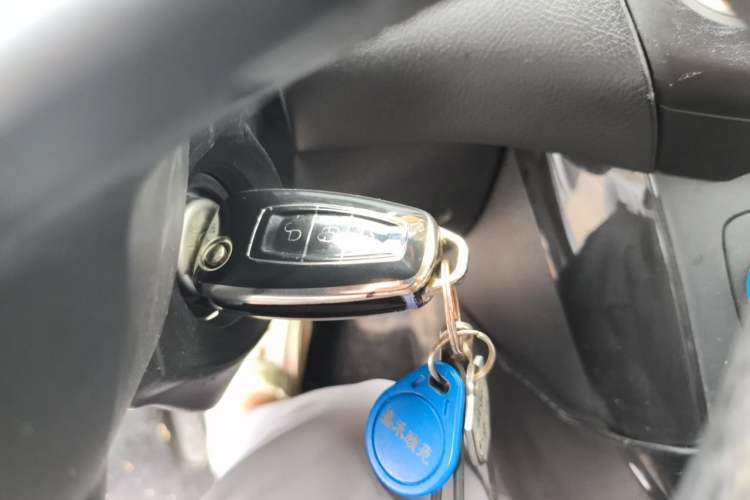Used Ford Focus 2017 Hatchback 1.6L Automatic Fashion Edition Smart Drive Version Vehicle Key