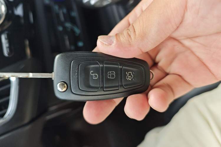 Used Ford Focus 2017 Hatchback 1.6L Automatic Fashion Edition Smart Drive Version Vehicle Key