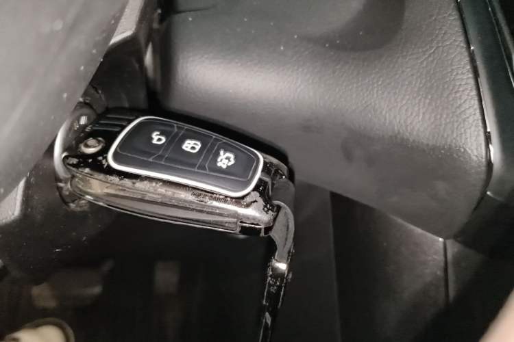 Used Ford Focus 2017 Sedan EcoBoost 180 Automatic Elite Model Vehicle Key