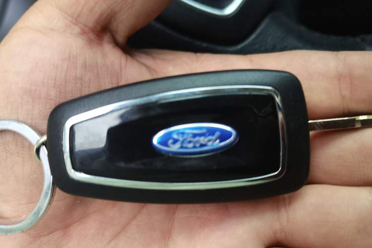 Used Ford Focus 2017 Hatchback 1.6L Automatic Fashion Edition Smart Drive Version Vehicle Key
