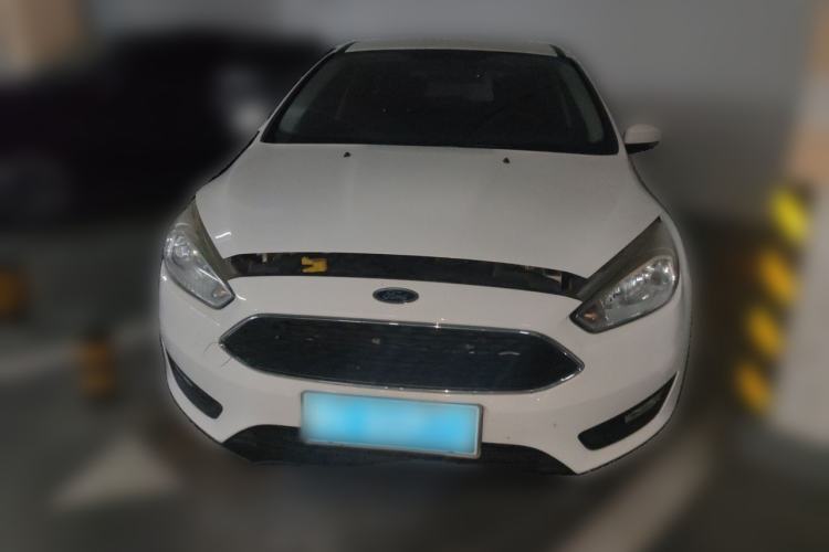Używany Ford Focus 2017 Hatchback 1.6L Manual Comfort Plus SmartDrive Edition Guazi used car, China used car export, Used car for sale, Used cars, Cheapest cars for sale