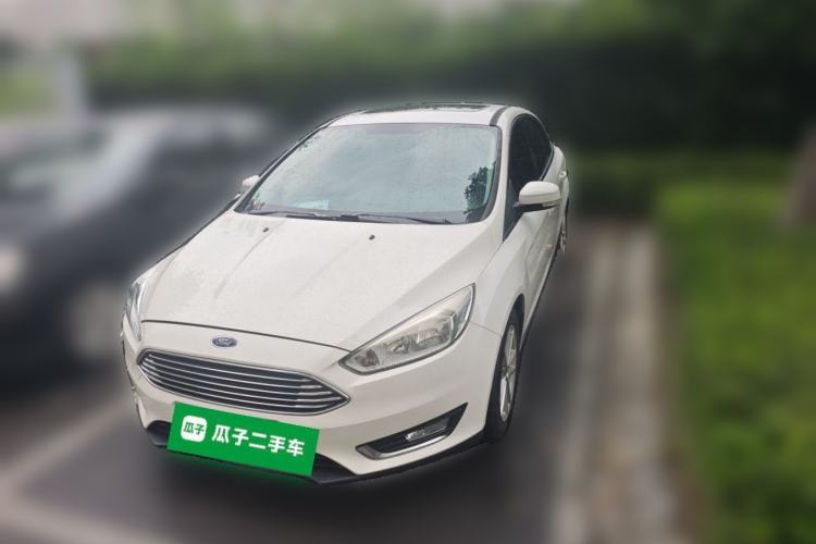 Used Ford Focus 2017 Sedan 1.6L Automatic Fashion Edition Smart Drive Version Guazi used car, China used car export, Used car for sale, Used cars, Cheapest cars for sale