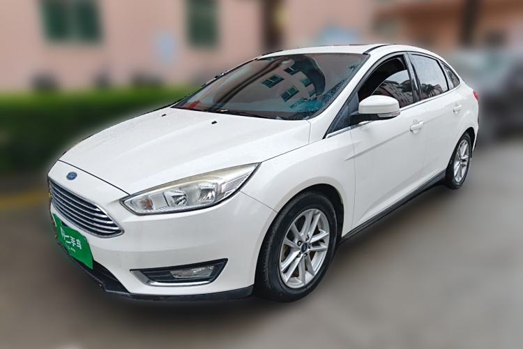 Used Ford Focus 2017 Sedan EcoBoost 180 Automatic Elite Model Guazi used car, China used car export, Used car for sale, Used cars, Cheapest cars for sale