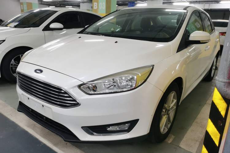 Used Ford Focus 2017 Sedan 1.6L Automatic Fashion Edition Smart Drive Version Guazi used car, China used car export, Used car for sale, Used  cars, Cheapest cars for sale